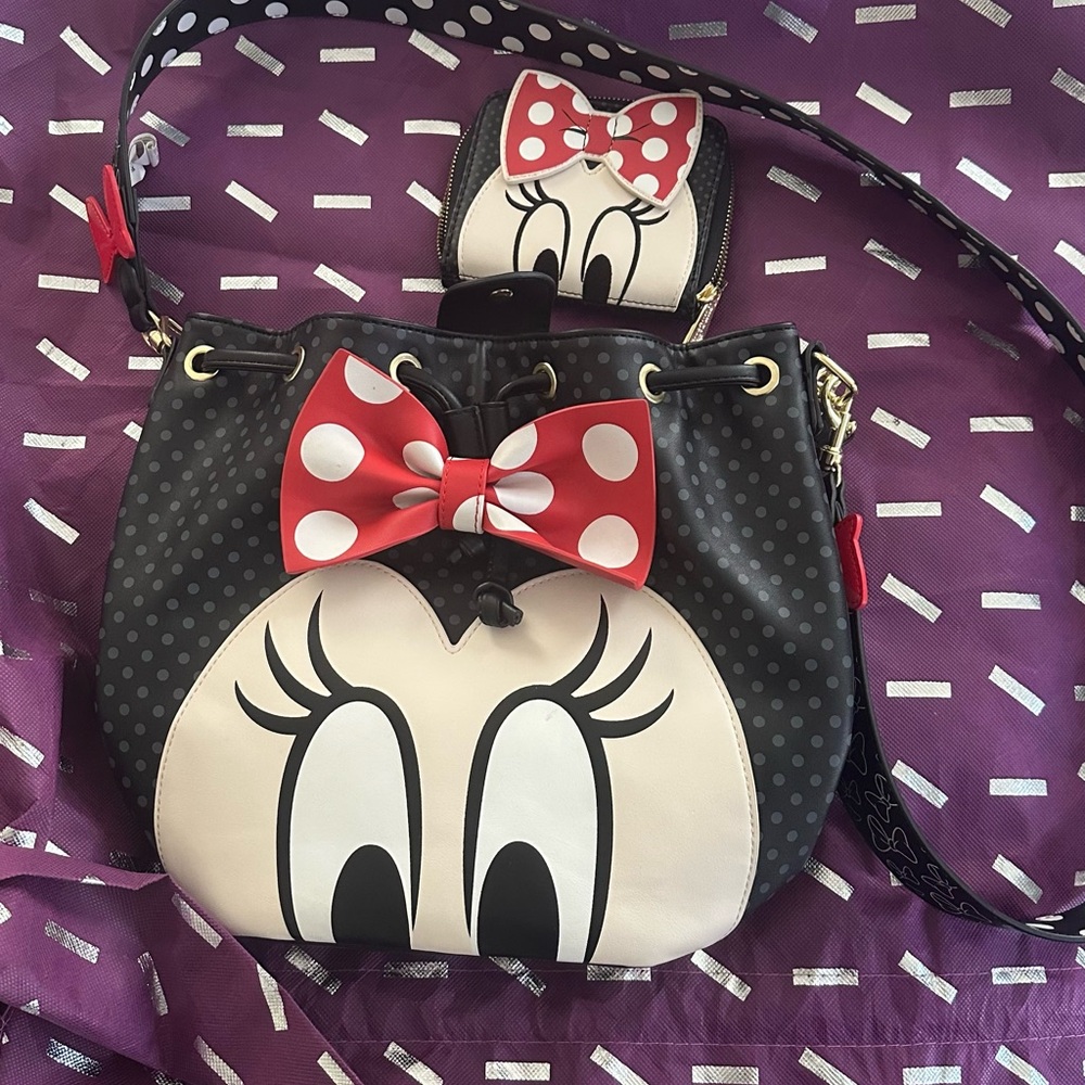 Loungefly Minnie Mouse purse and Minnie wallet